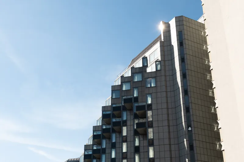 Hilton, facing south, Edgeware Road. 2024.